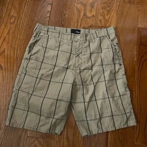 Hurley khaki plaid shorts size 34